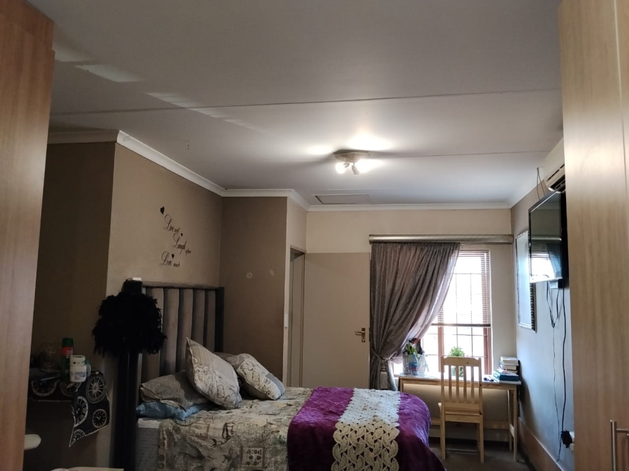 To Let 3 Bedroom Property for Rent in Cashan North West